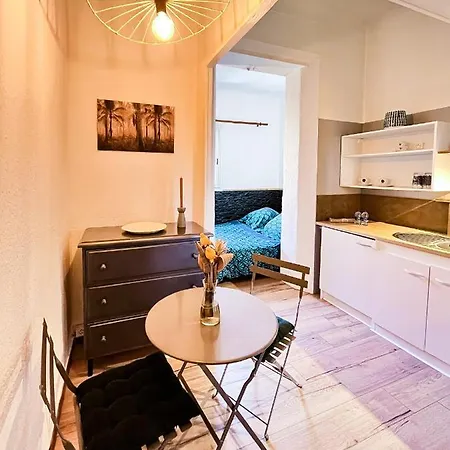 Отель Studio St Raph Сен-Рафаэль